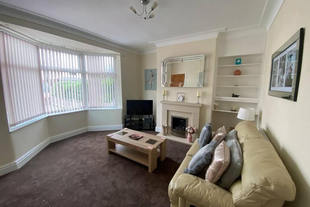 Sited In Lytham, Not Moss Side, Meadow Hse, Entire Hse, Sleeps 6 Apartment Moss Side  Bagian luar foto